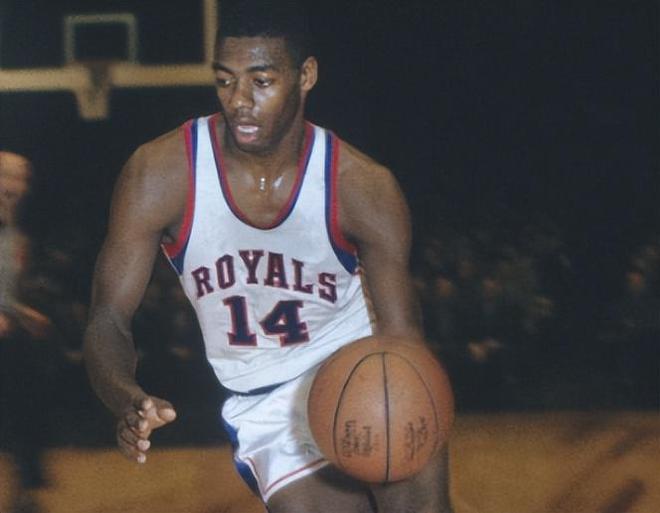 反弹高度更 反弹高度更